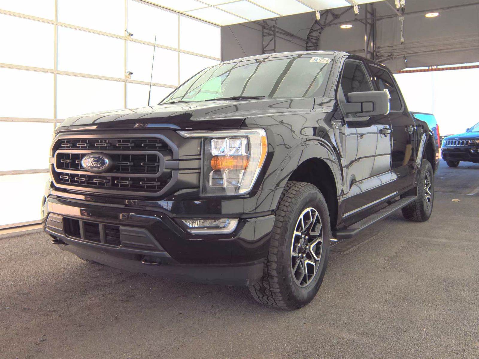 2023 Ford F-150 XLT AWD