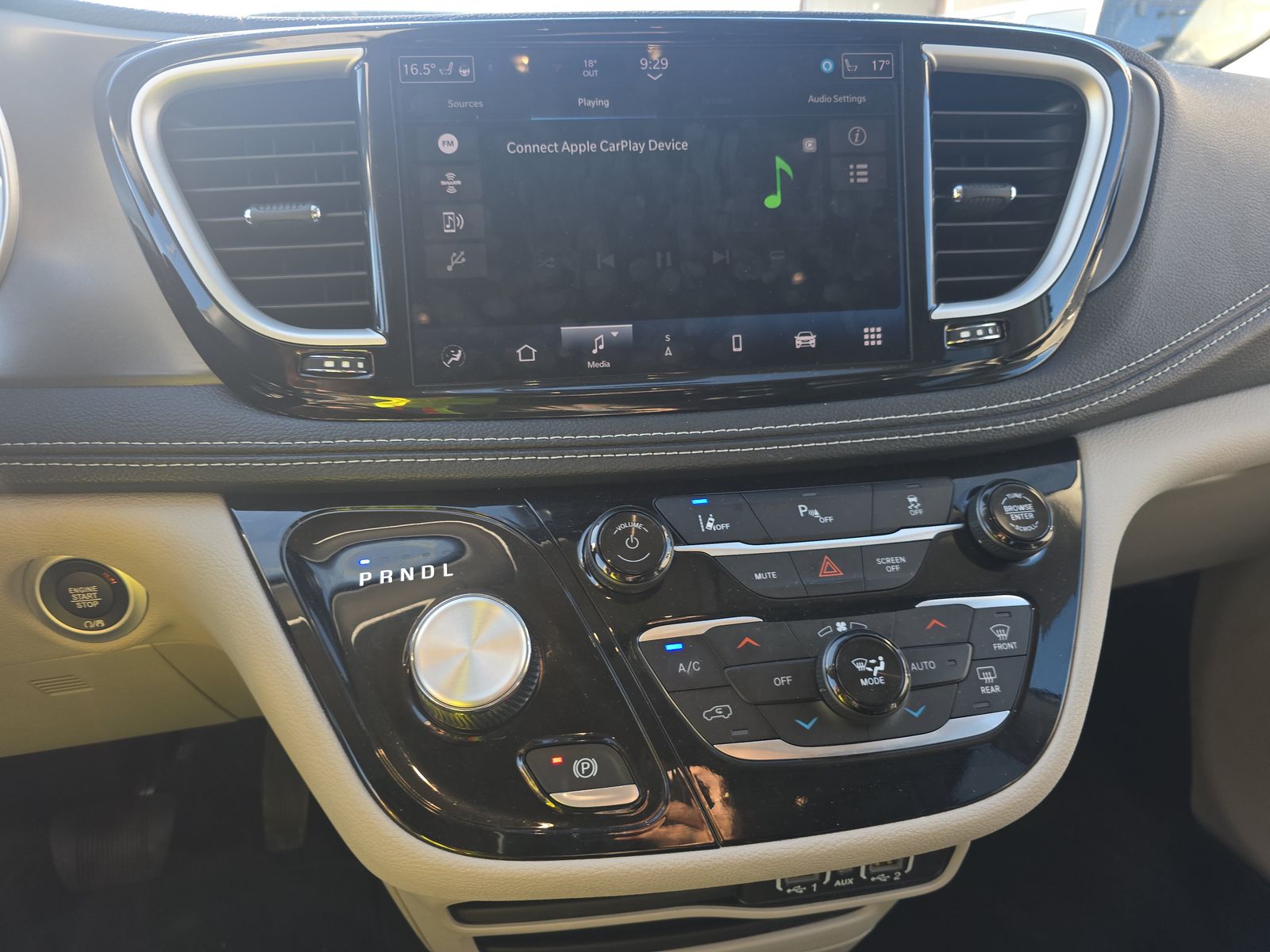 2024 Chrysler Pacifica Hybrid Select FWD