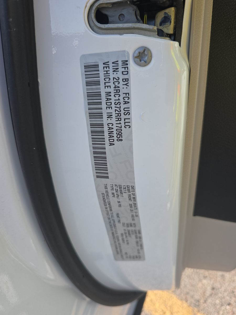 2024 Chrysler Pacifica Hybrid Select FWD