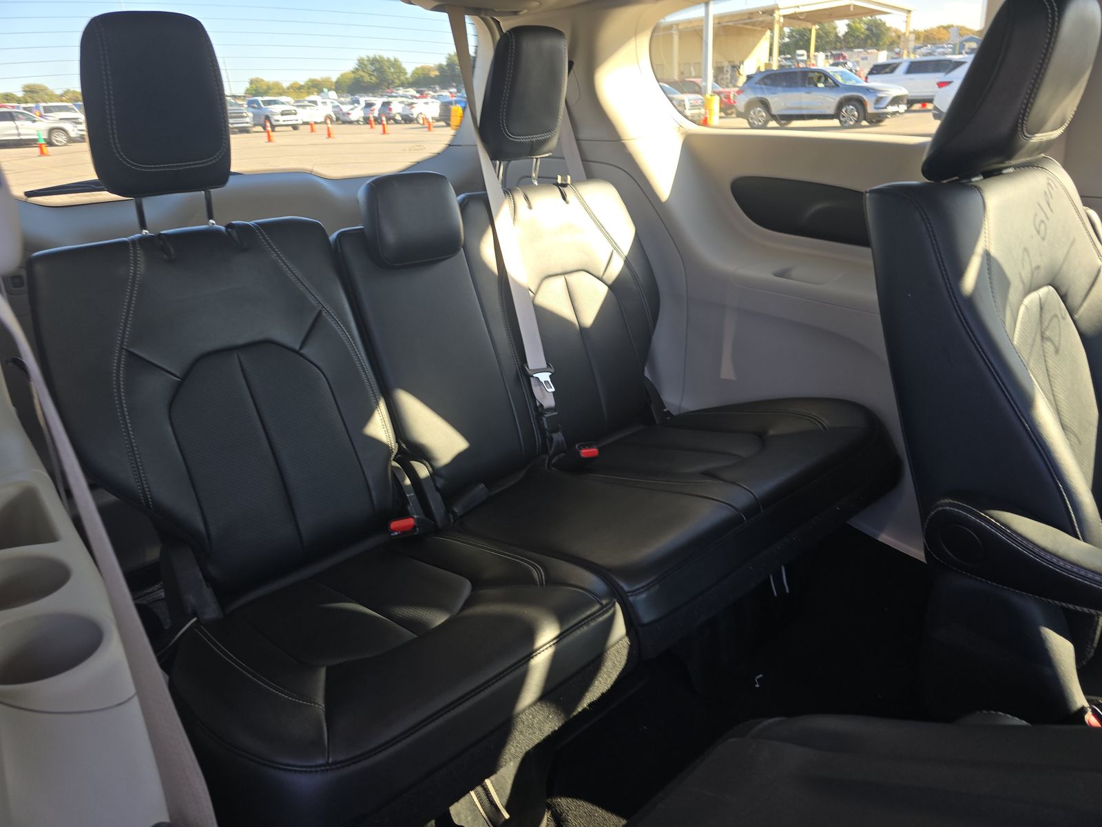 2024 Chrysler Pacifica Hybrid Select FWD