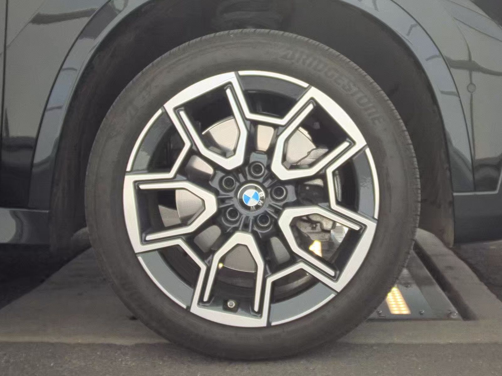 2025 BMW X1 xDrive28i AWD