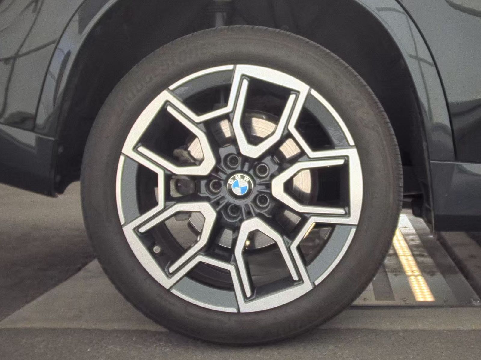 2025 BMW X1 xDrive28i AWD