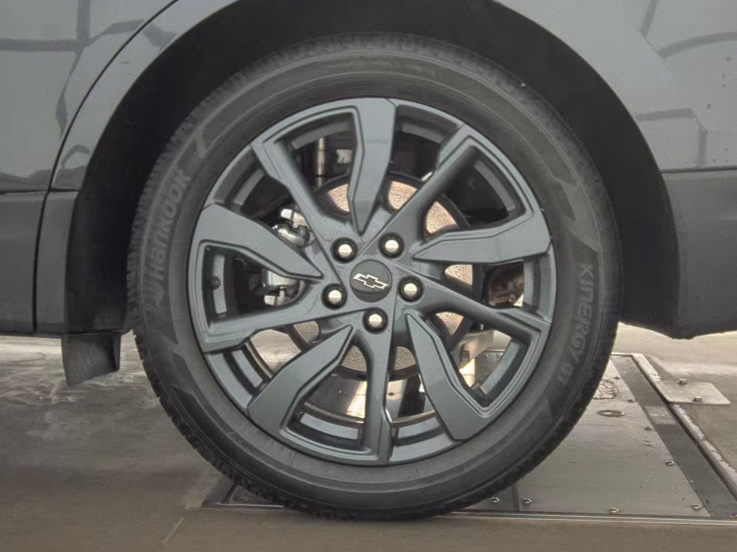 2023 Chevrolet Equinox RS FWD