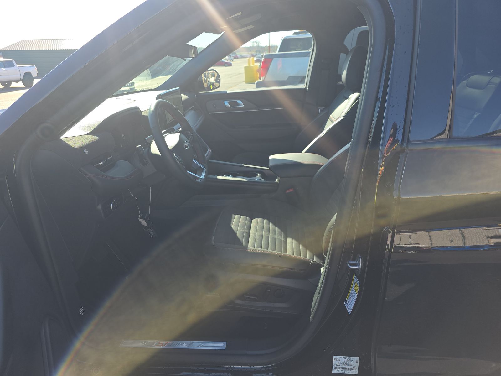 2025 Ford Explorer ST-Line AWD