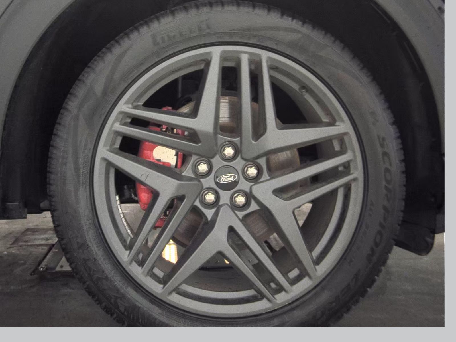 2025 Ford Explorer ST-Line AWD