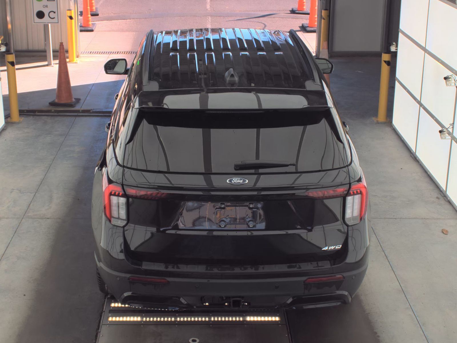 2025 Ford Explorer ST-Line AWD