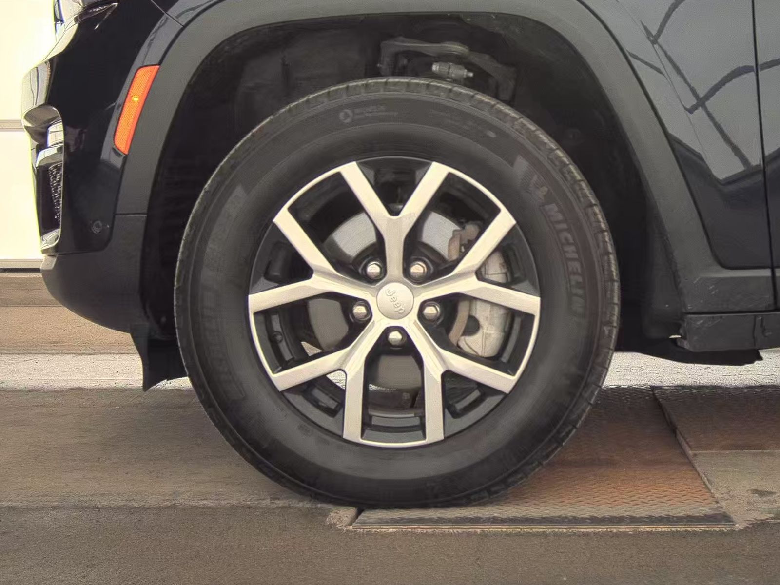 2024 Jeep Grand Cherokee Limited AWD