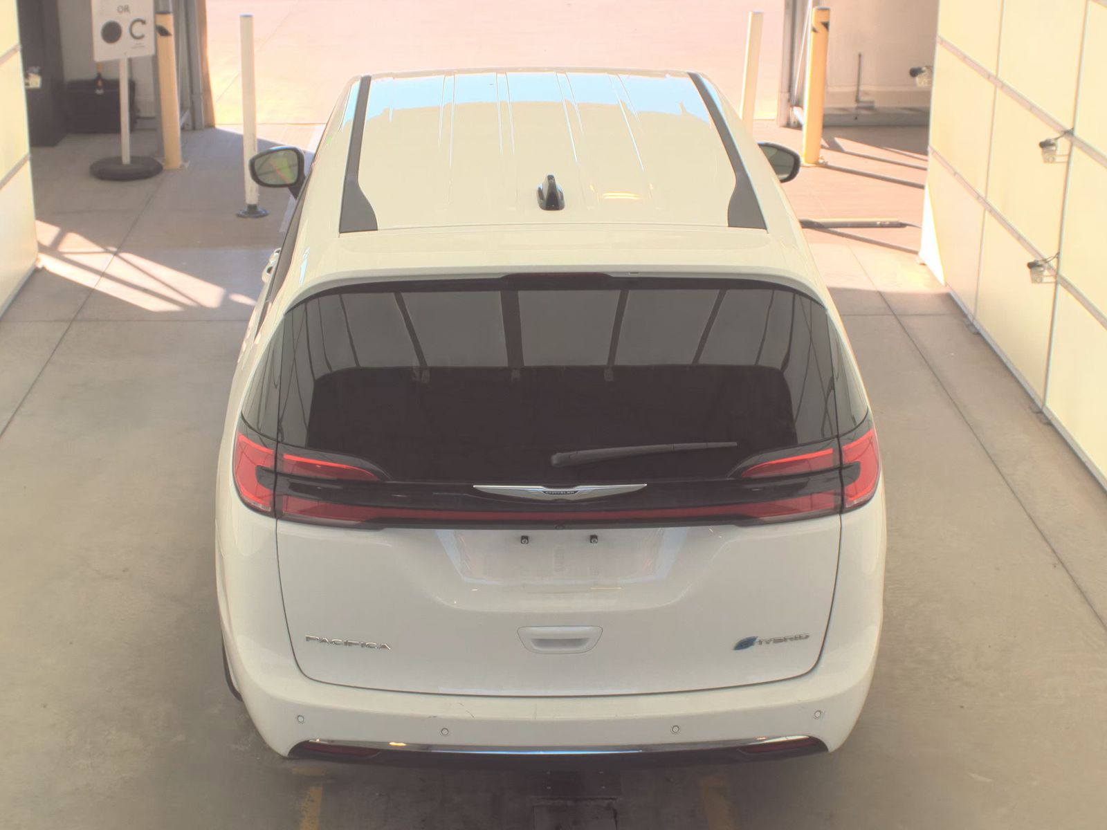2024 Chrysler Pacifica Hybrid Select FWD