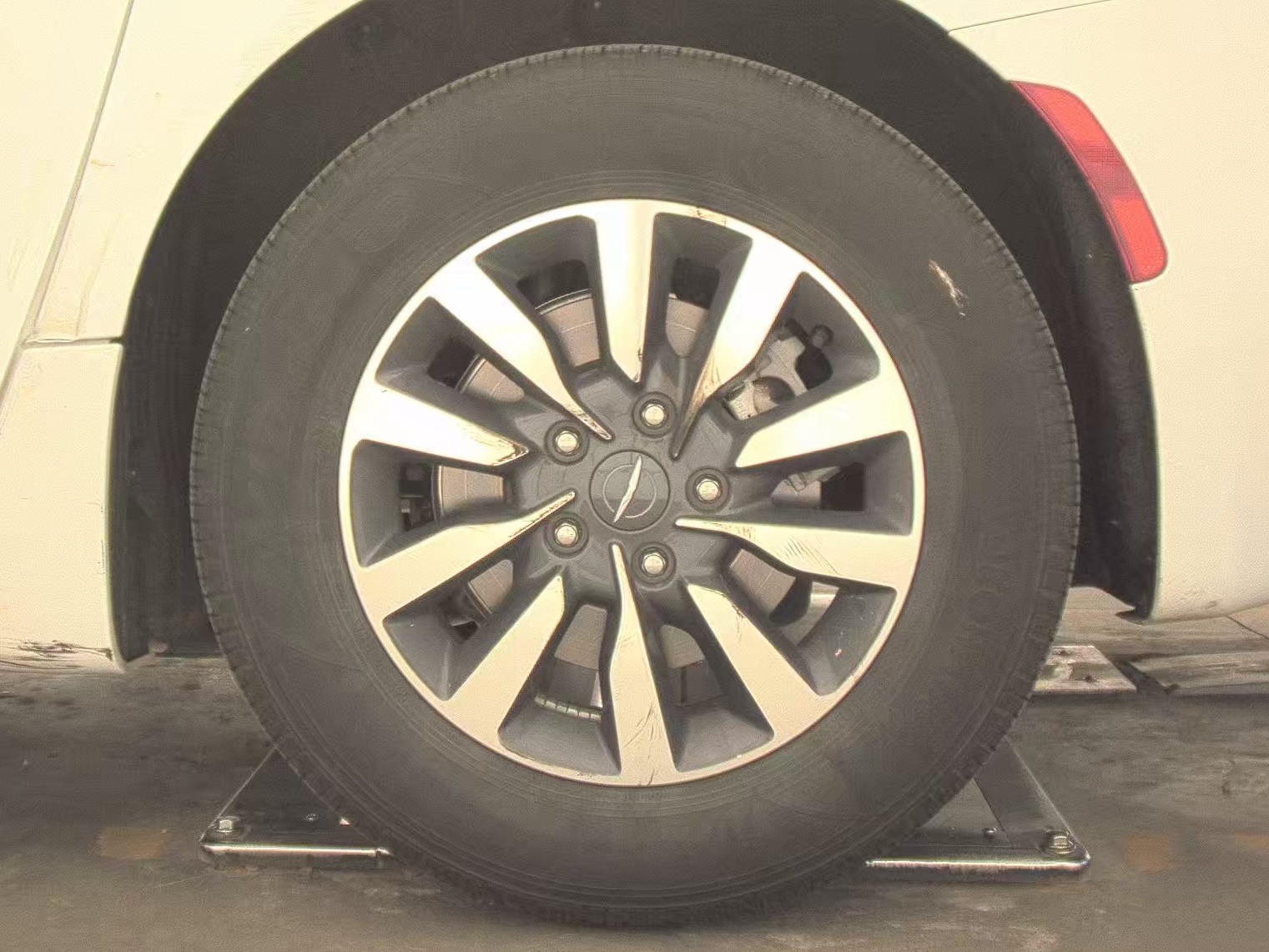 2024 Chrysler Pacifica Hybrid Select FWD