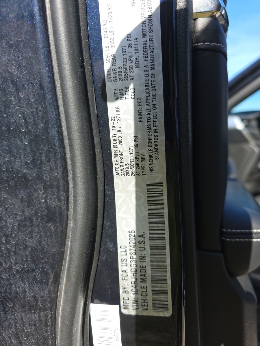 2023 Jeep Grand Cherokee Overland AWD