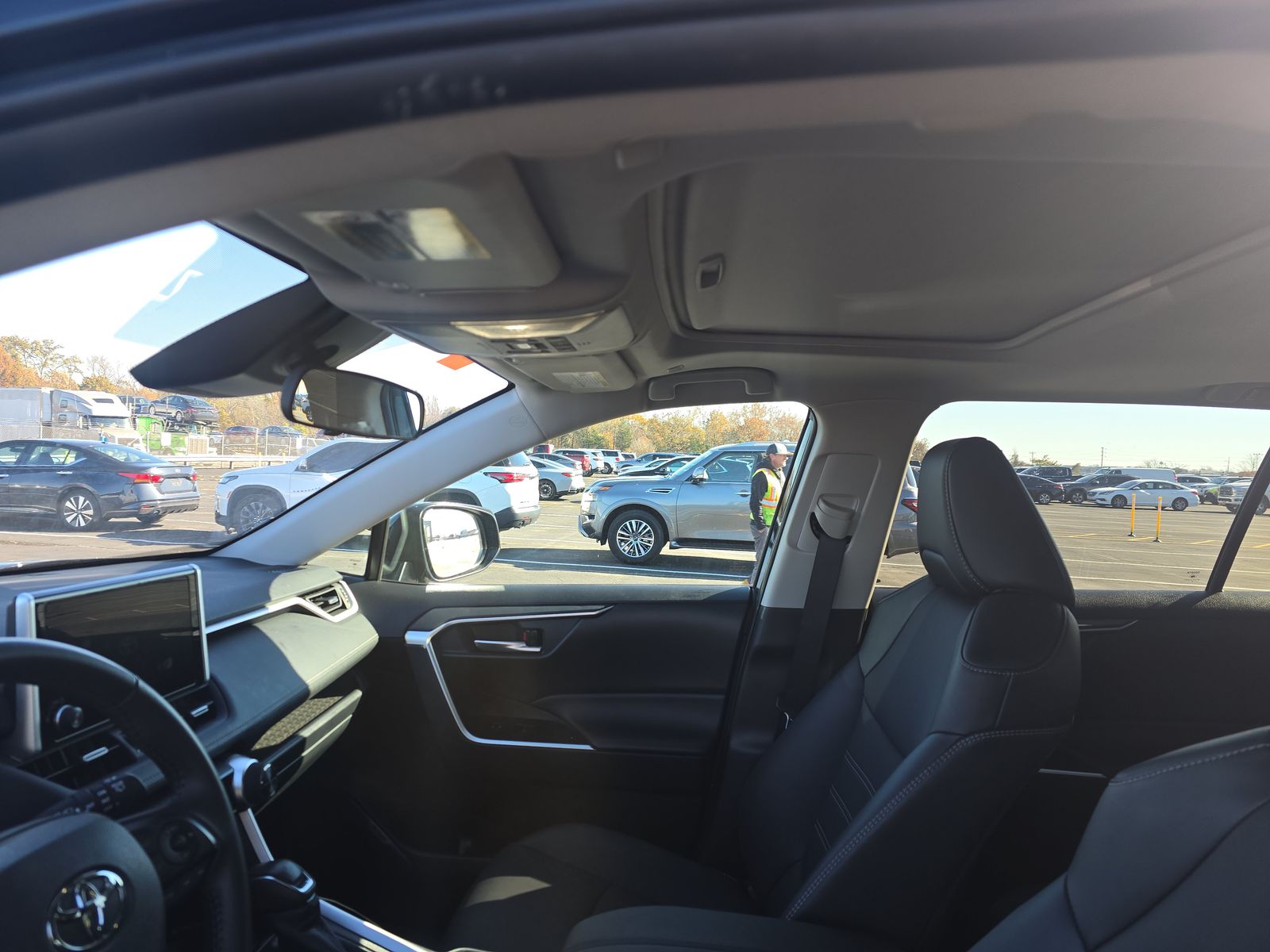 2025 Toyota RAV4 XLE Premium FWD