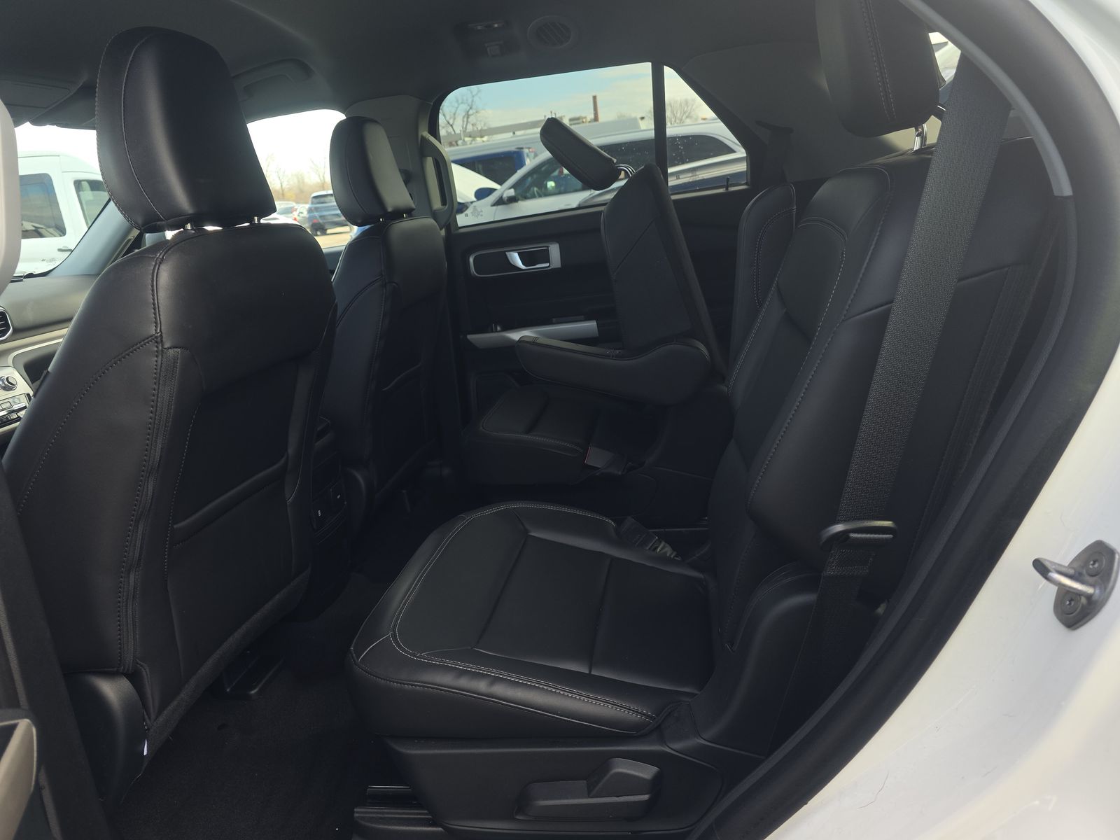 2023 Ford Explorer XLT AWD