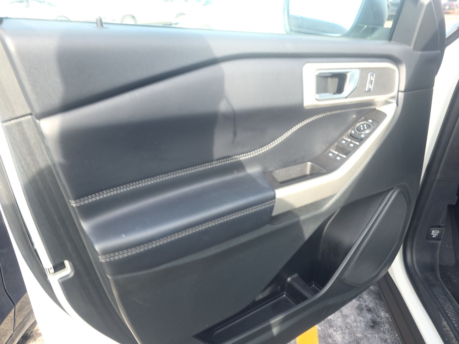 2023 Ford Explorer XLT AWD