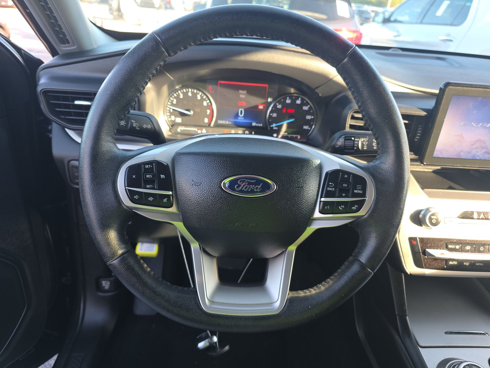 2022 Ford Explorer XLT RWD