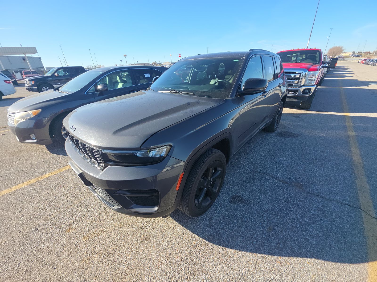 2023 Jeep Grand Cherokee Altitude AWD