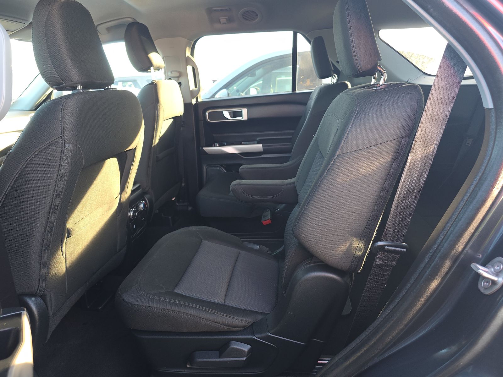 2022 Ford Explorer XLT RWD