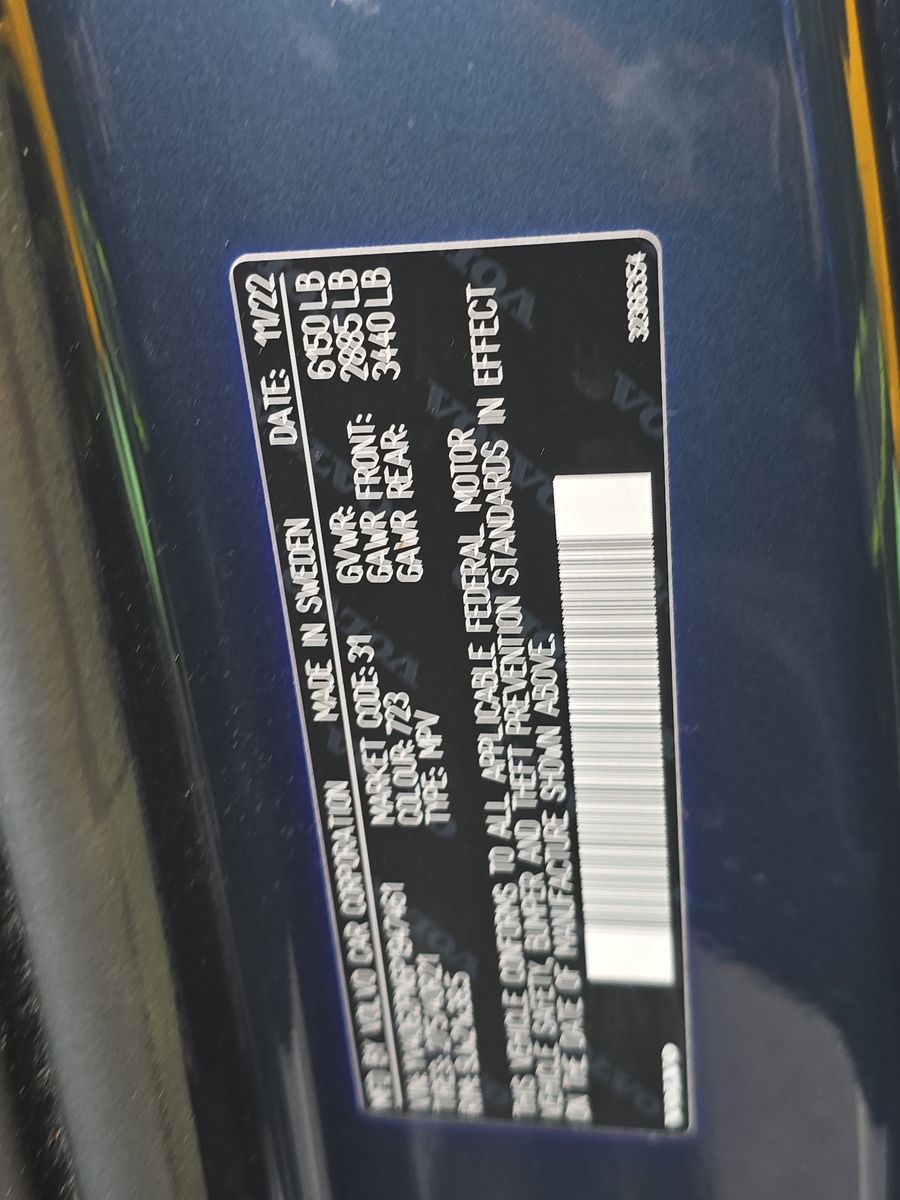 2023 Volvo XC90 B6 Plus AWD