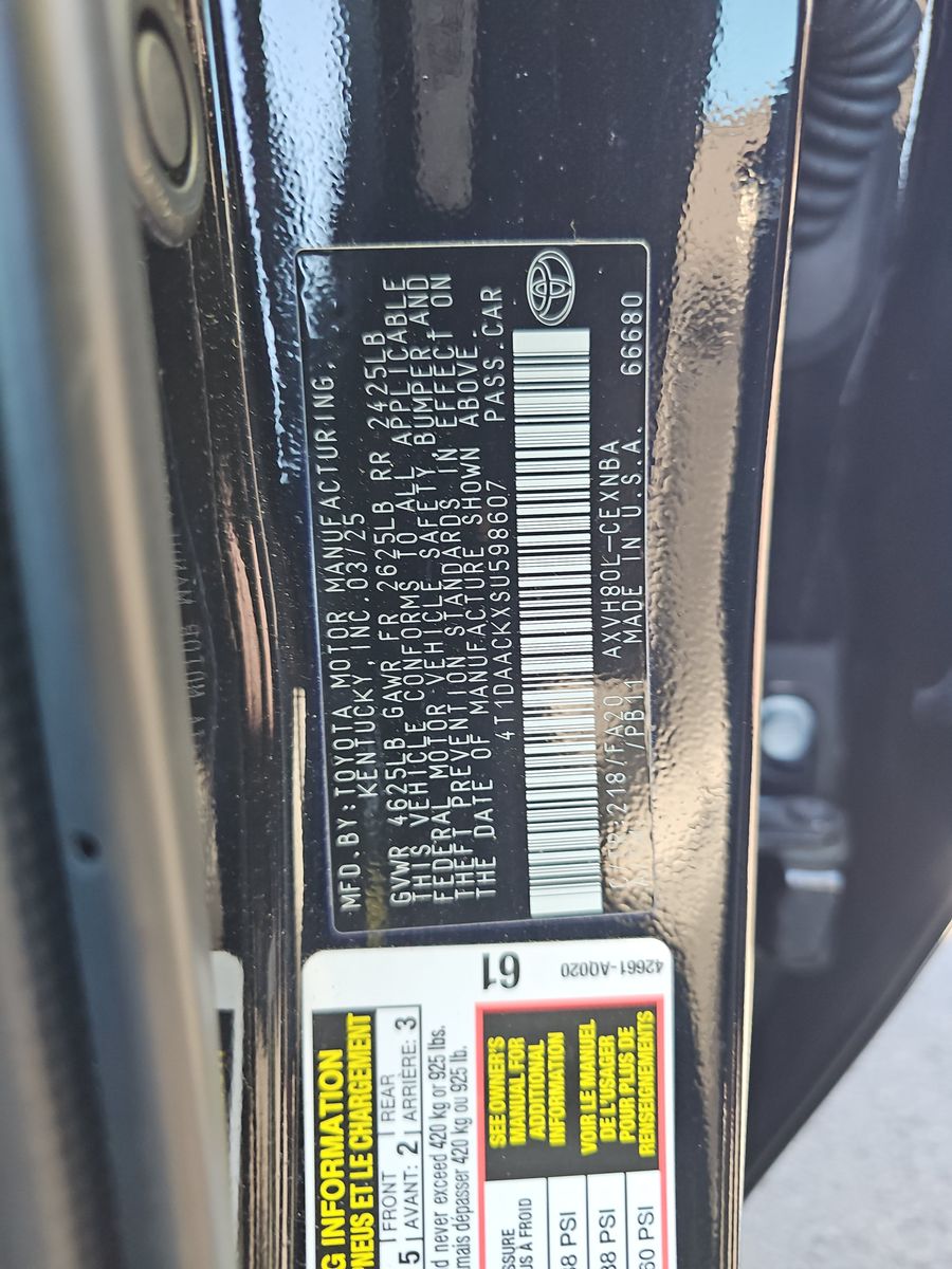 2025 Toyota Camry LE FWD