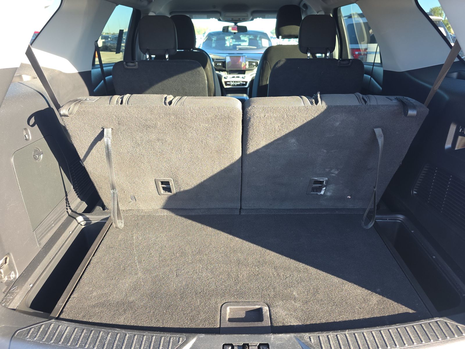 2022 Ford Explorer XLT RWD