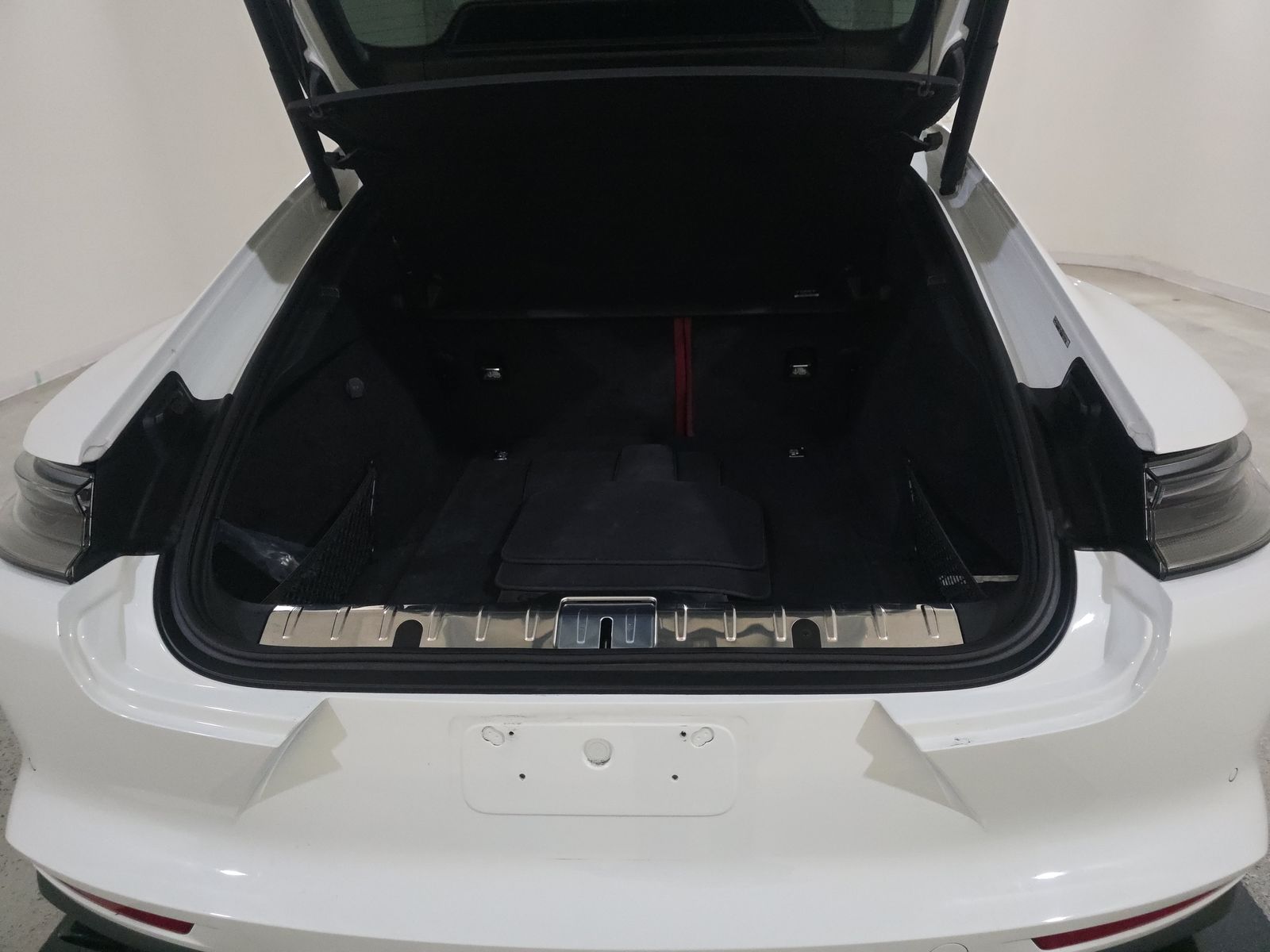 2023 Porsche Panamera Platinum Edition RWD