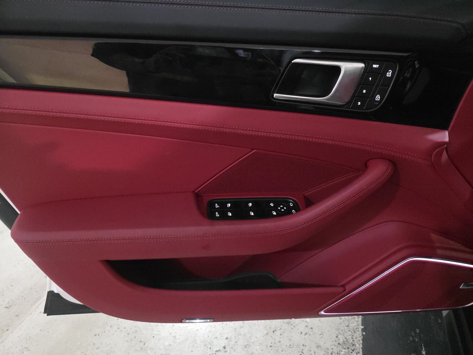 2023 Porsche Panamera Platinum Edition RWD