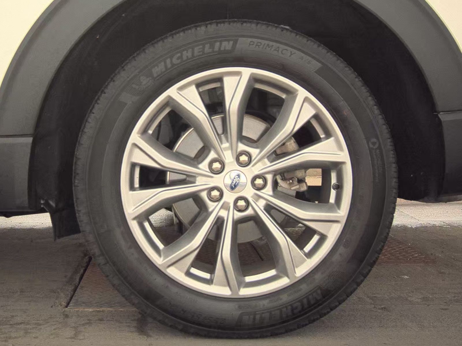 2023 Ford Explorer XLT AWD