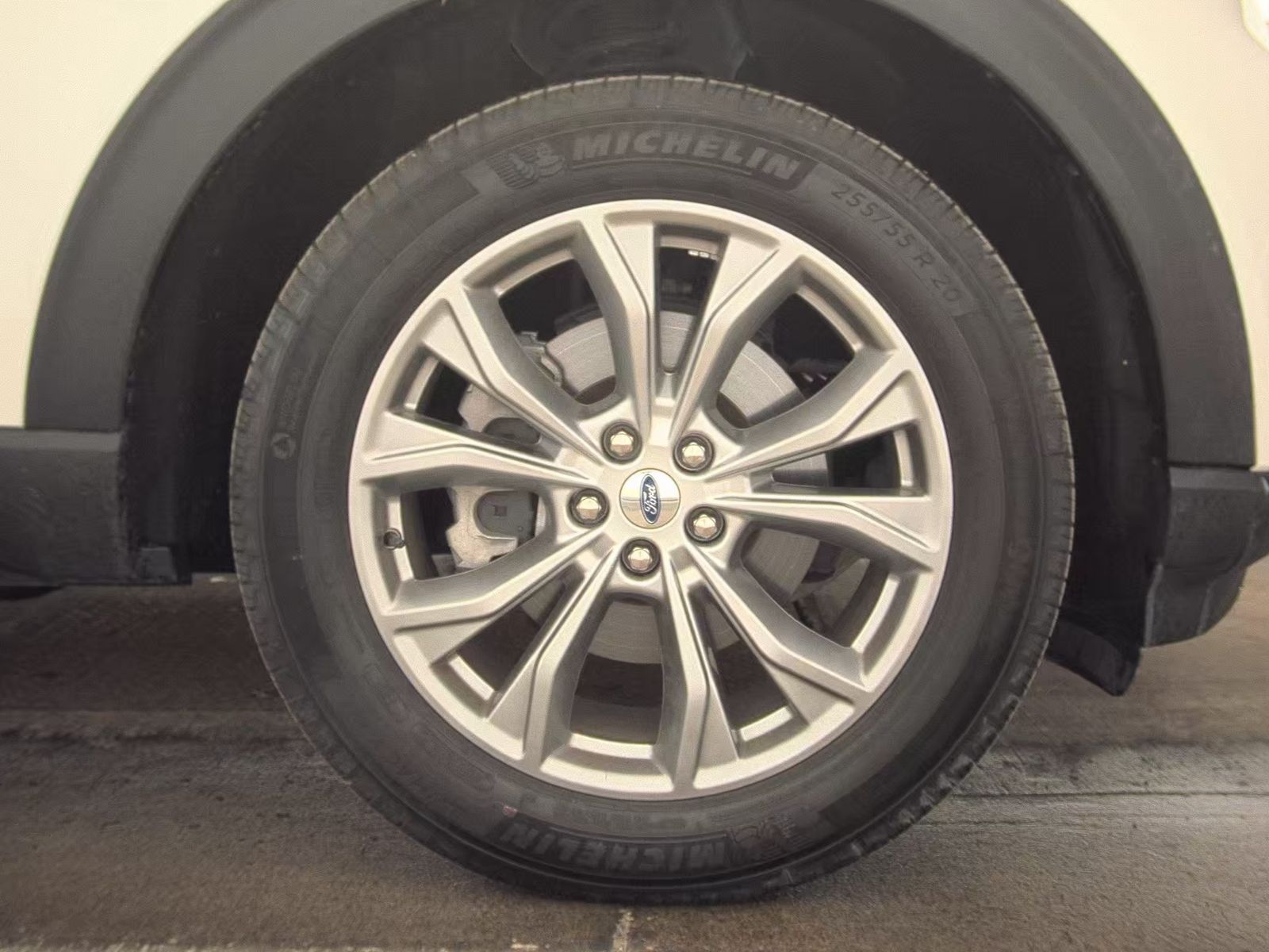 2023 Ford Explorer XLT AWD