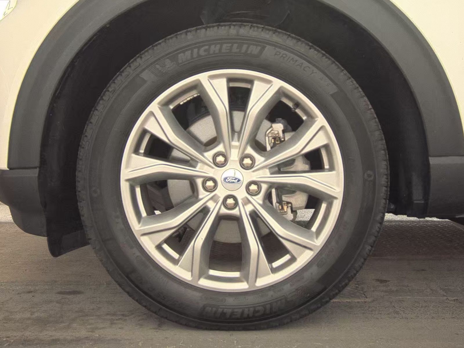 2023 Ford Explorer XLT AWD