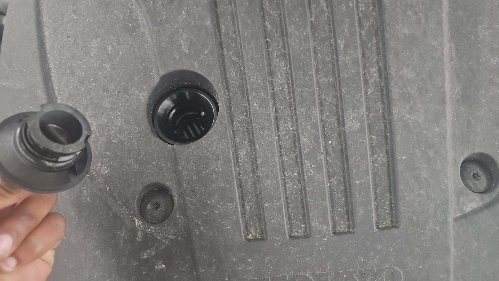 2025 Volvo XC60 B5 Plus AWD