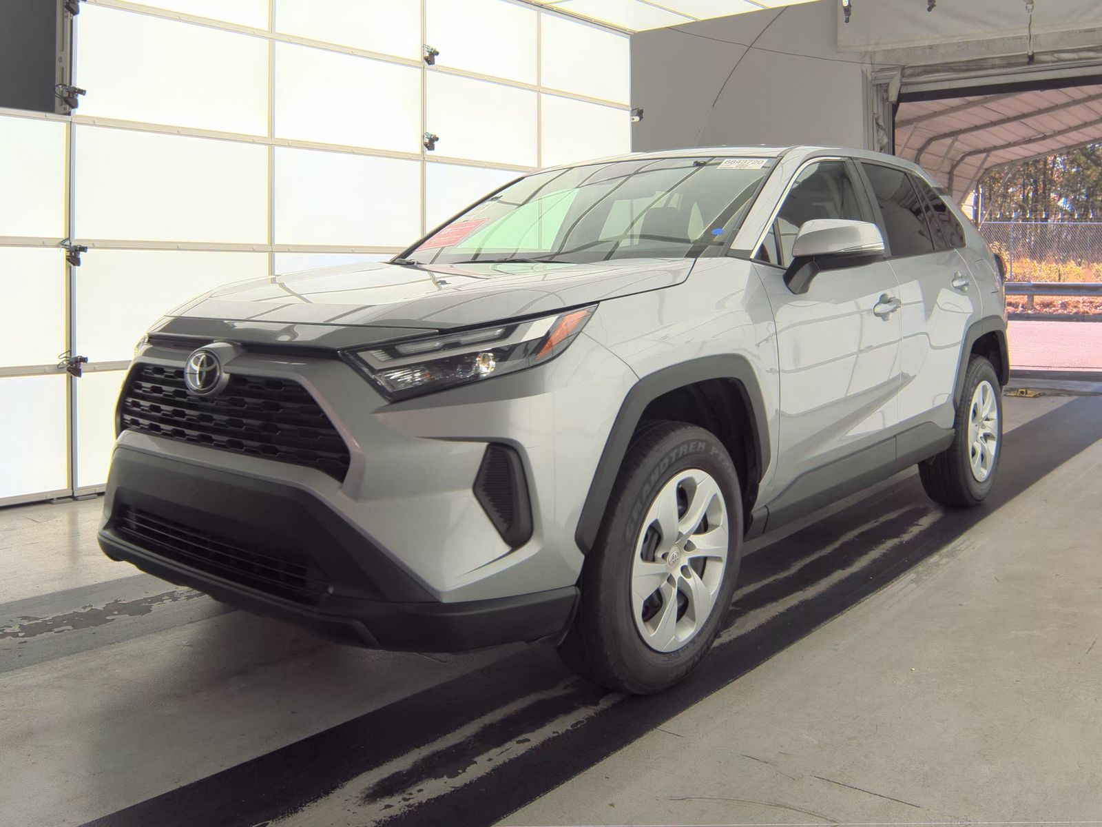 2025 Toyota RAV4 LE FWD