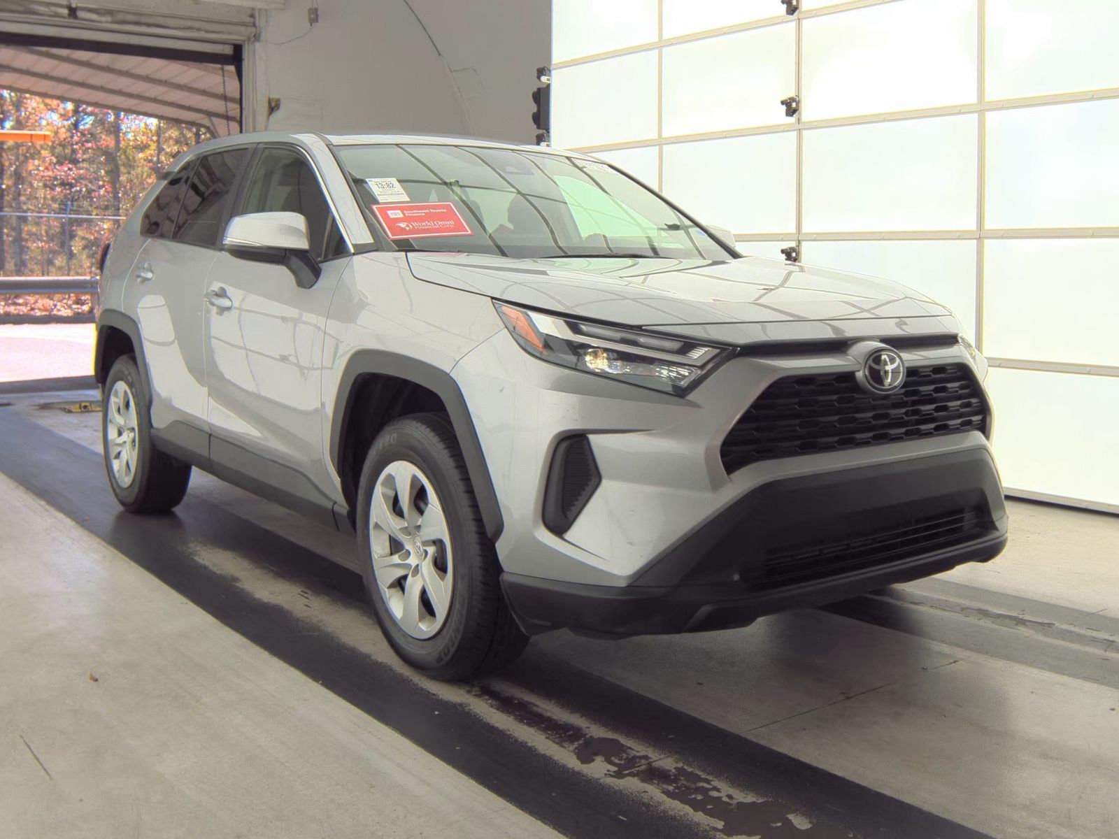 2025 Toyota RAV4 LE FWD