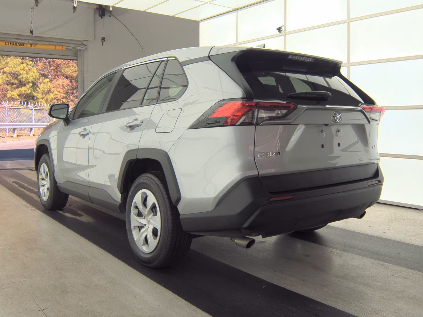 2025 Toyota RAV4 LE FWD