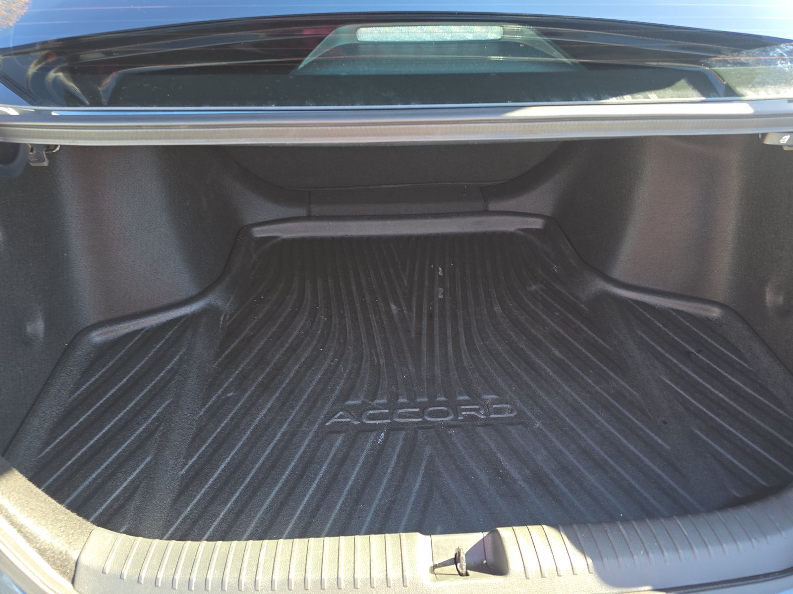 2025 Honda Accord LX FWD