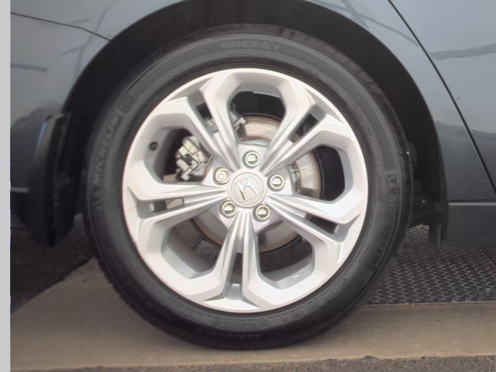 2025 Honda Accord LX FWD