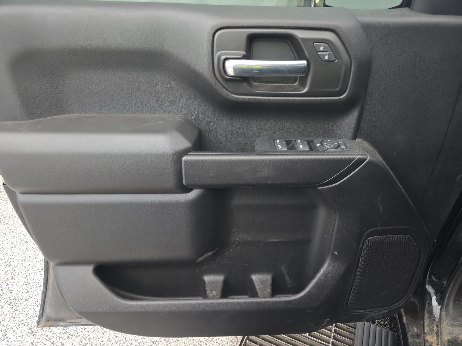 2022 Chevrolet Silverado 1500 Custom AWD