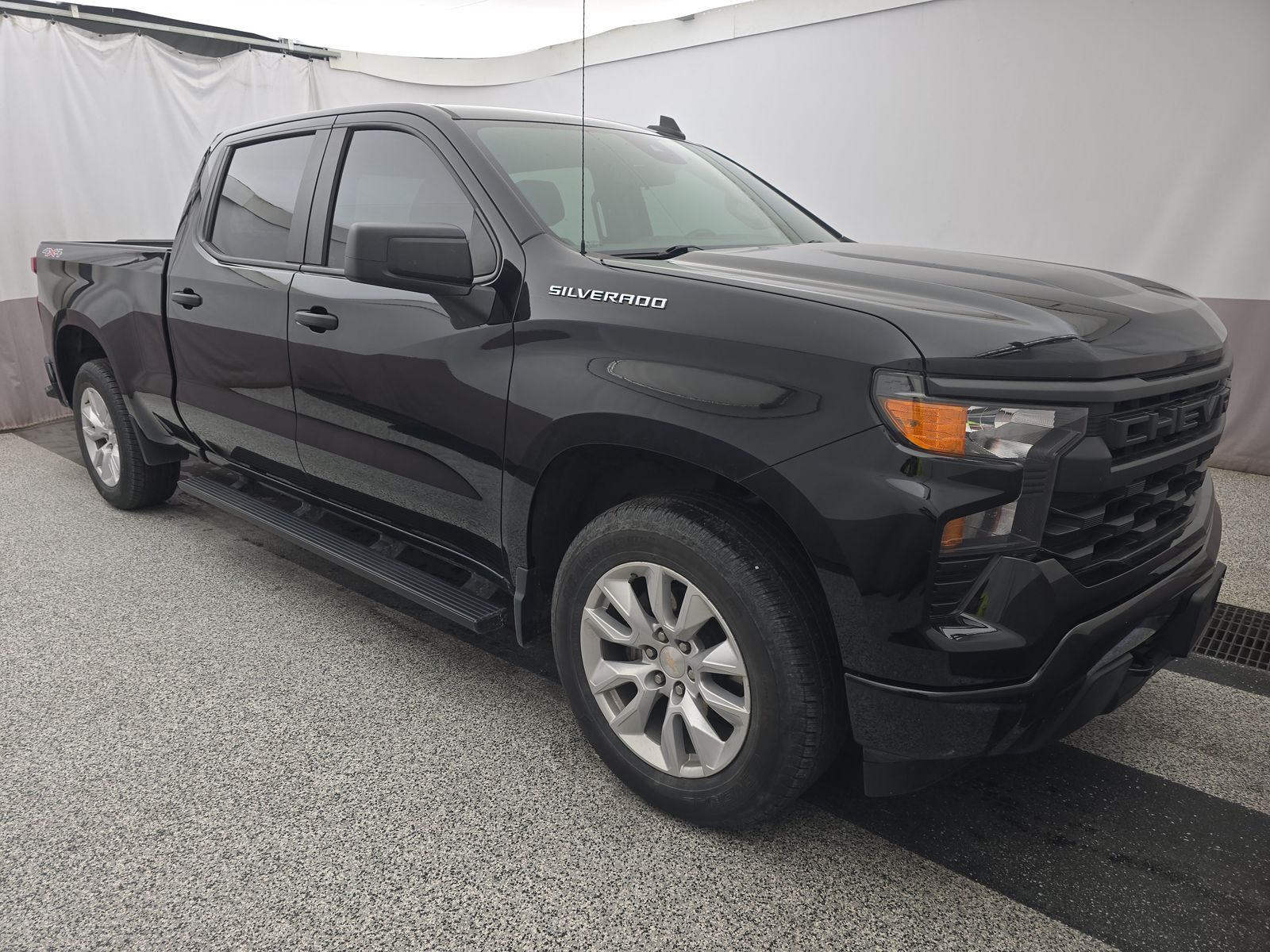 2022 Chevrolet Silverado 1500 Custom AWD