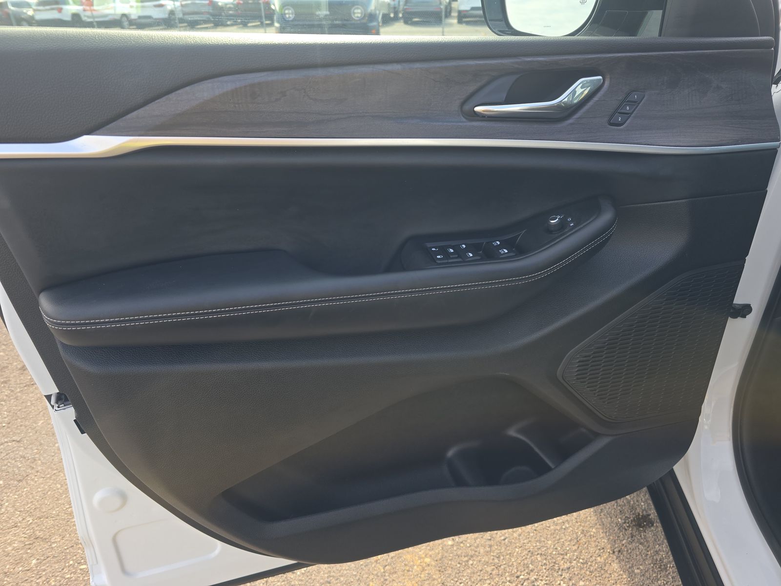 2025 Jeep Grand Cherokee Limited RWD