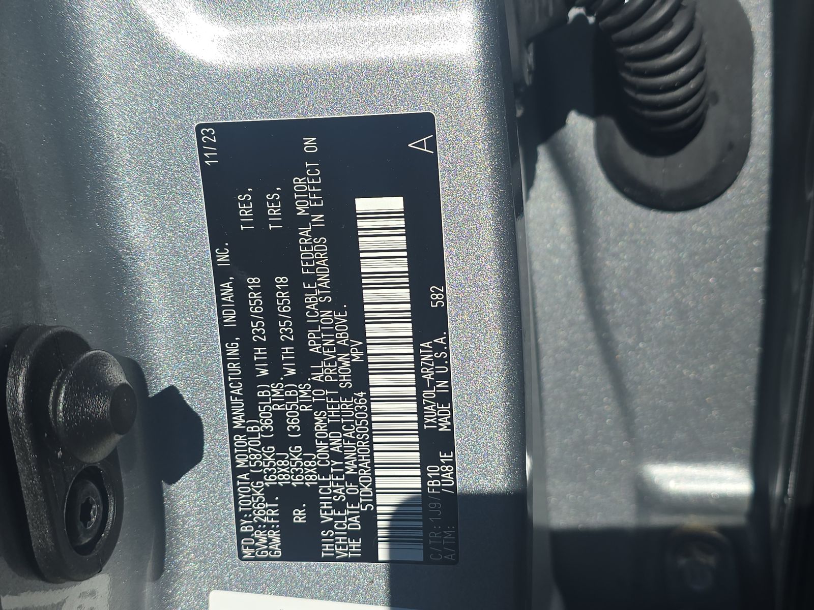 2024 Toyota Highlander LE FWD