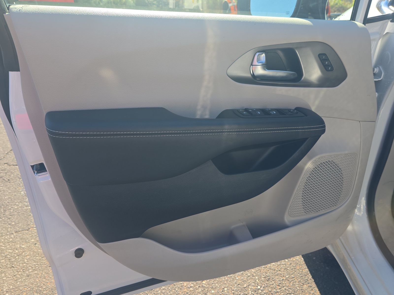 2024 Chrysler Pacifica Touring L FWD