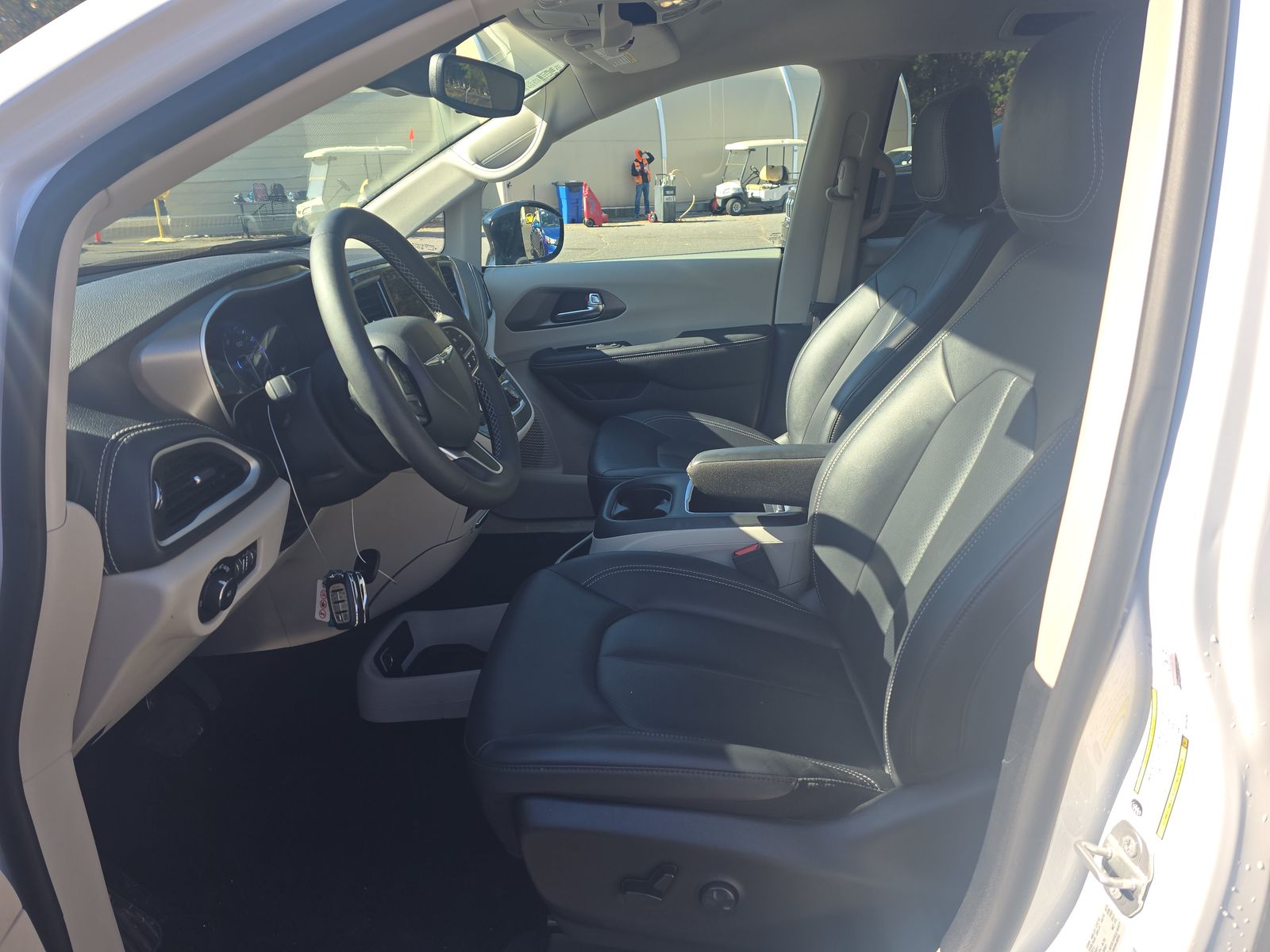 2024 Chrysler Pacifica Touring L FWD