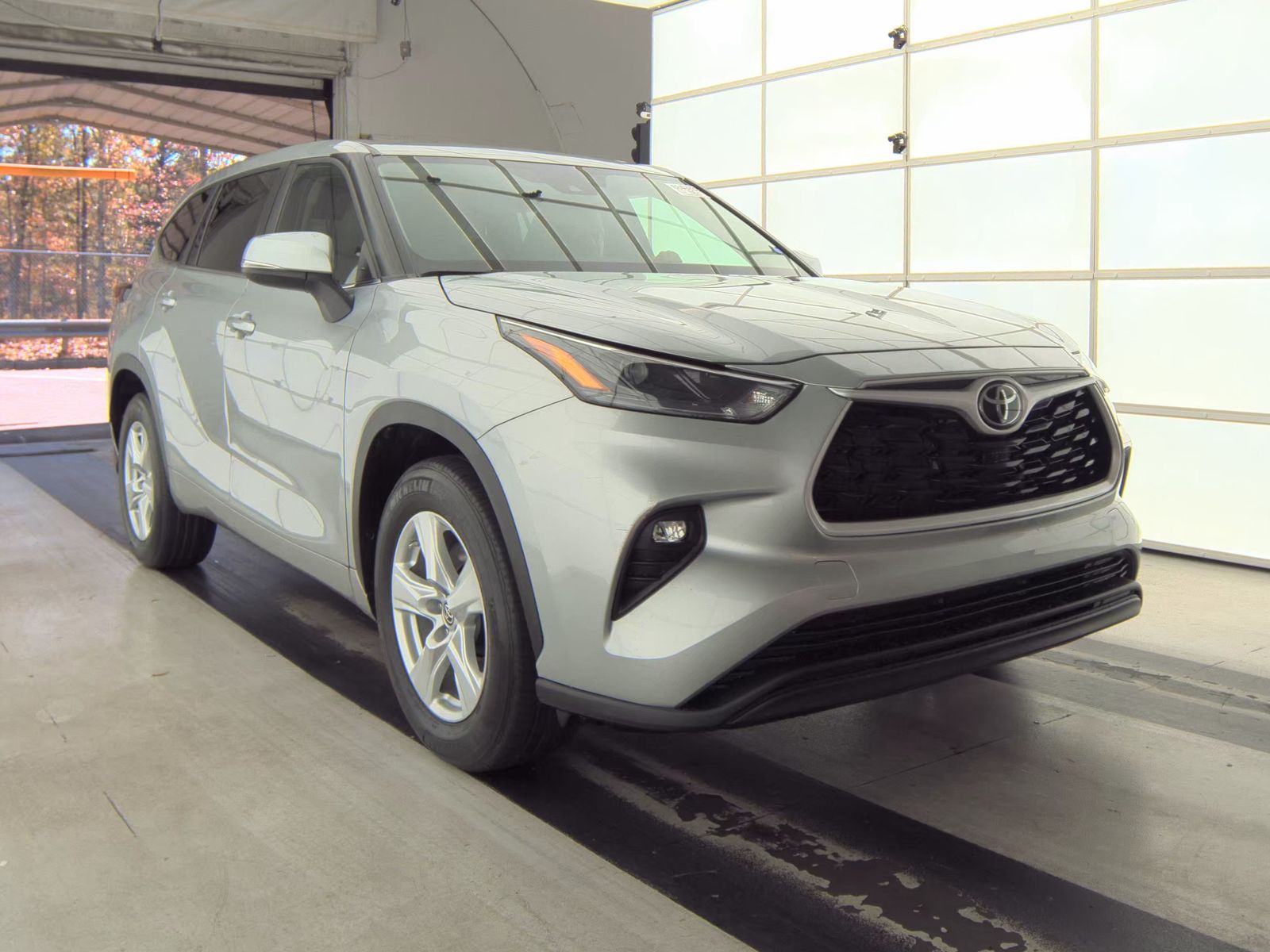 2024 Toyota Highlander LE FWD