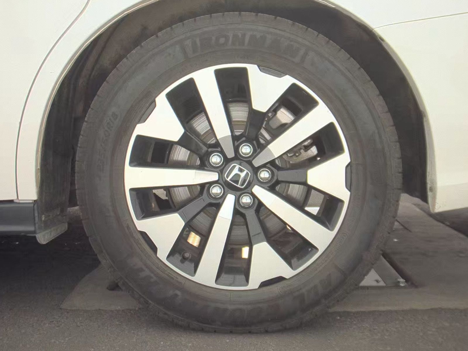 2025 Honda Odyssey EX-L FWD