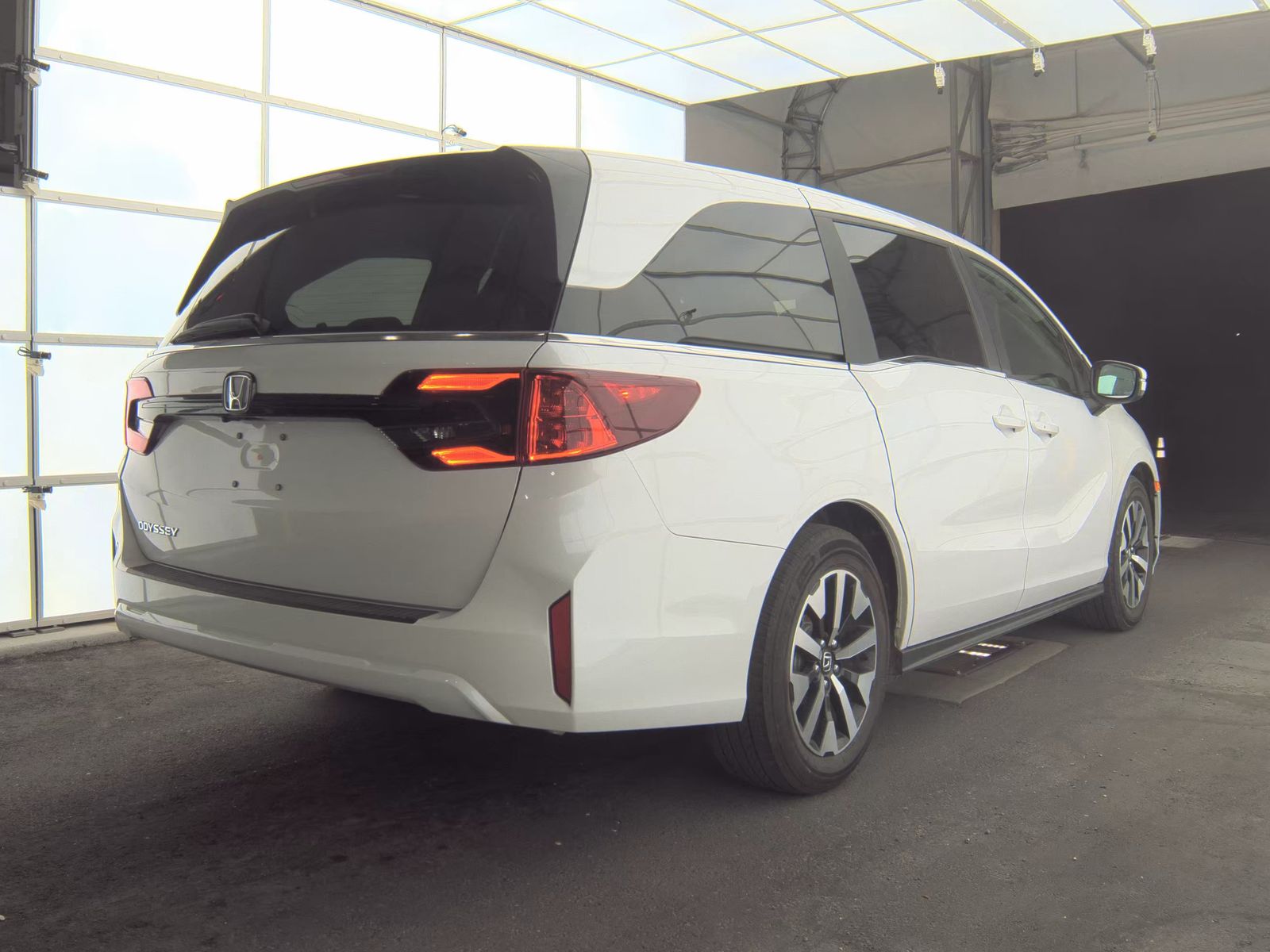 2025 Honda Odyssey EX-L FWD