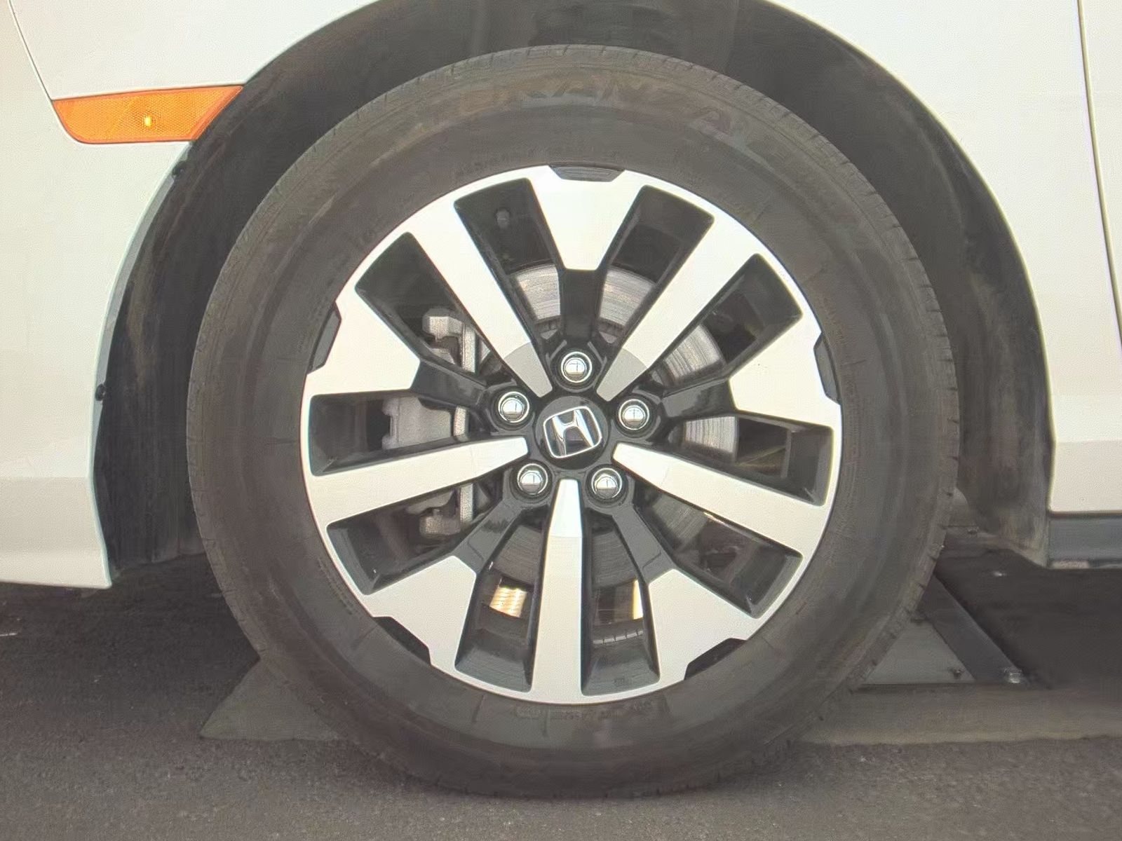 2025 Honda Odyssey EX-L FWD