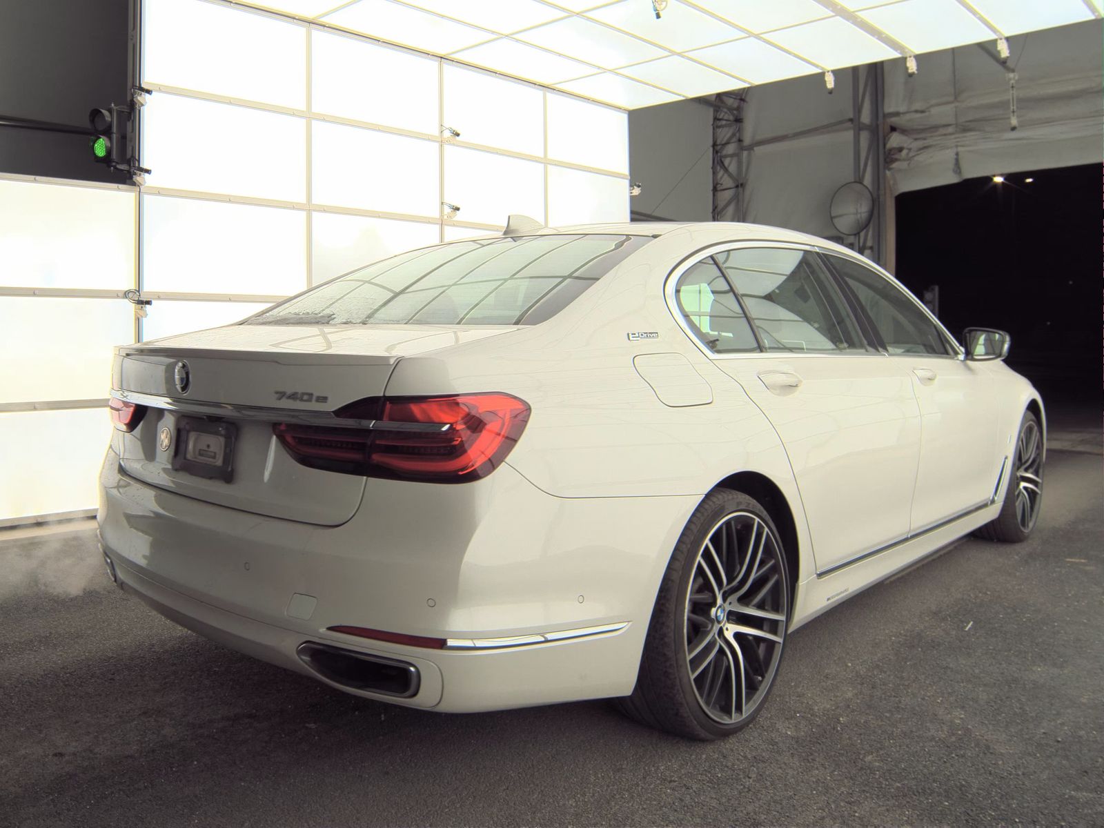 2018 BMW 7 Series 740e xDrive iPerformance AWD