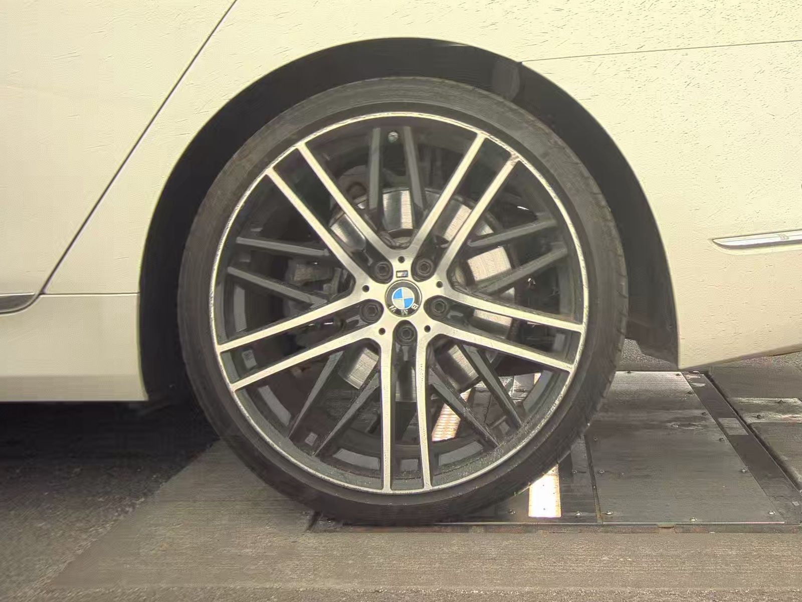 2018 BMW 7 Series 740e xDrive iPerformance AWD