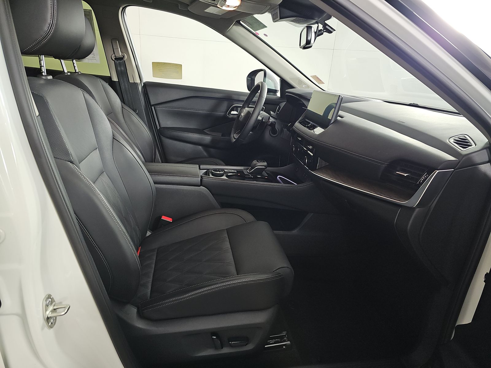 2025 Nissan Rogue Platinum AWD