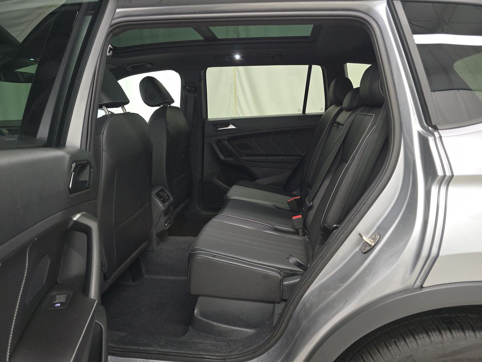 2024 Volkswagen Tiguan 2.0T SE R-Line Black AWD