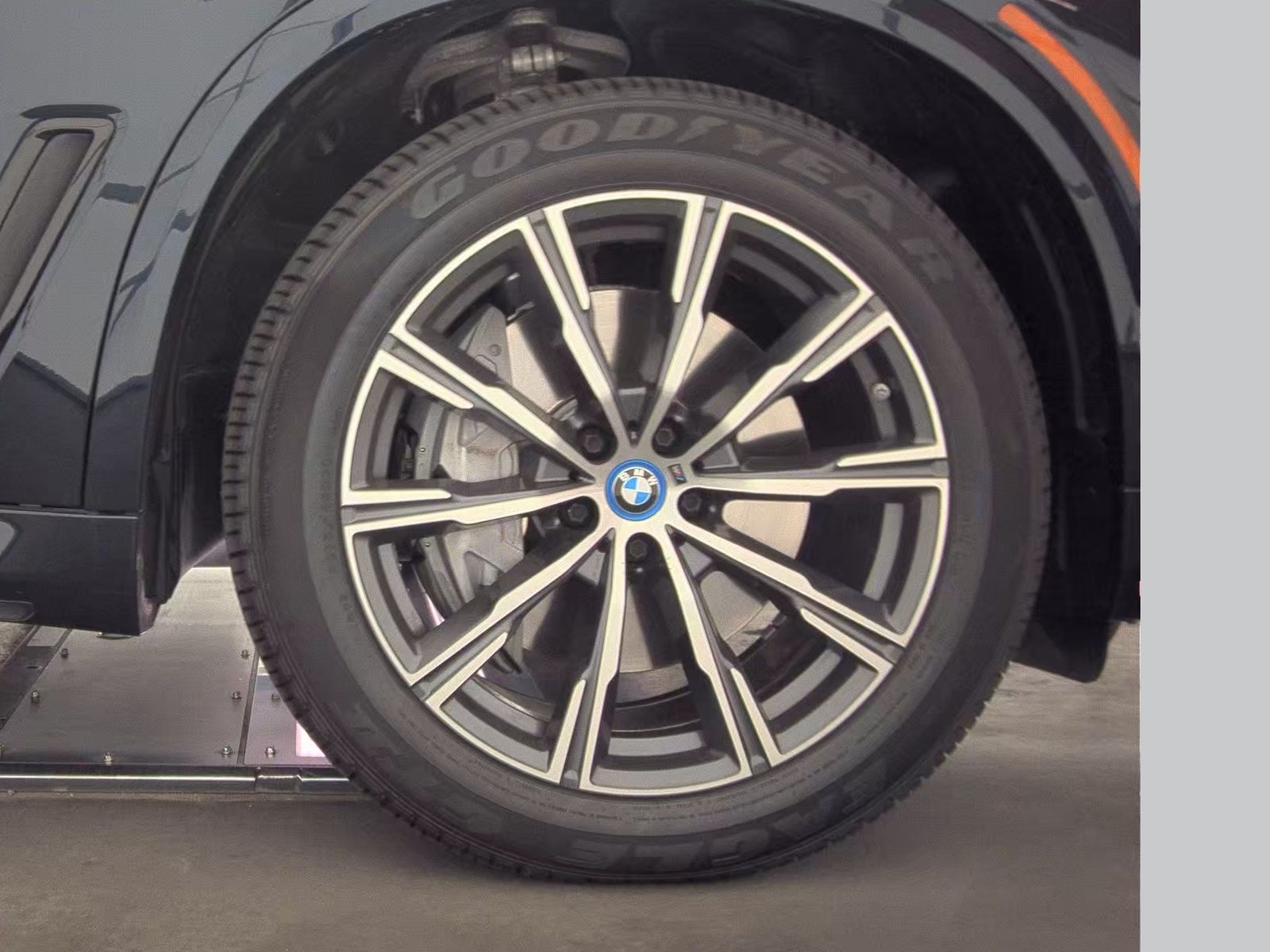 2022 BMW X5 xDrive45e AWD