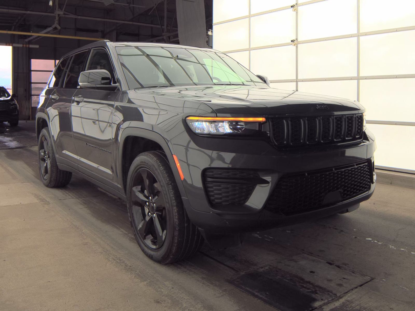 2024 Jeep Grand Cherokee Altitude AWD
